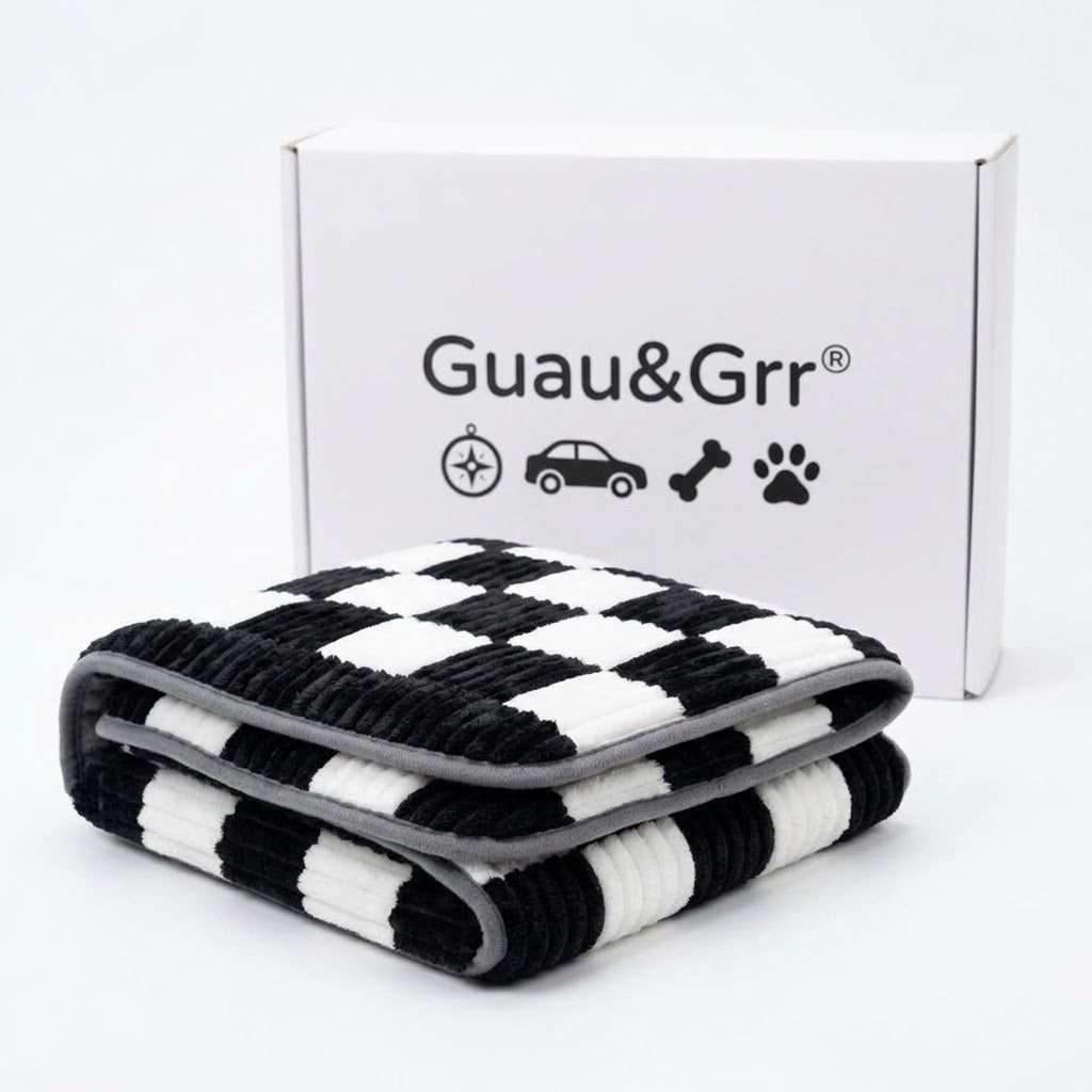 Guau&Grr® | Tapete Protector Acolchado Antideslizante "ChessComfort"